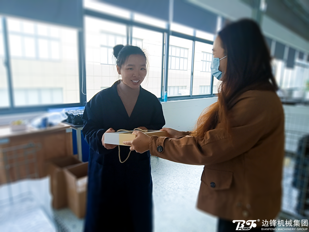 边锋机械集团三八妇女节